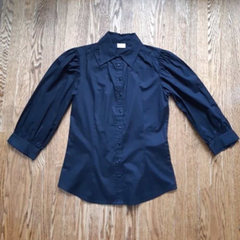 Suzy Shier black puff sleeve shirt